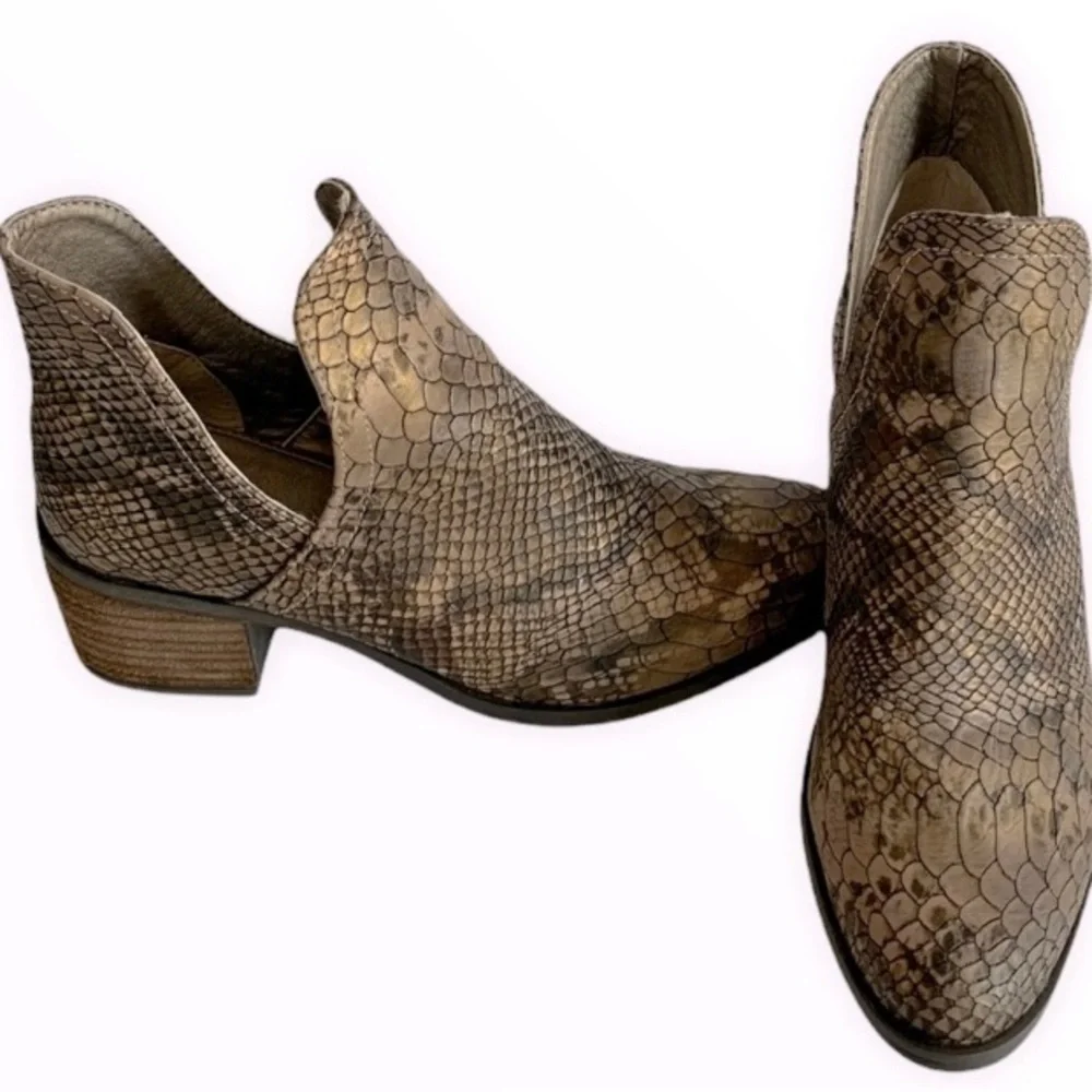 Non Stop Exotic Ankle Boots Sz 6.5 - Picture 6 of 10